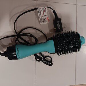Revlon One Step Hair Dryer & Volumizer Hot Air Brush / Mint